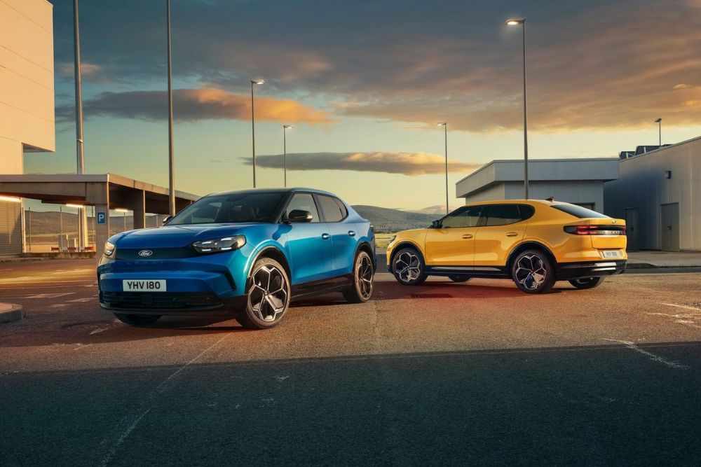 Ford Capri EV &lsquo;Blue My Mind&rsquo; and &lsquo;Vivid Yellow&rsquo;